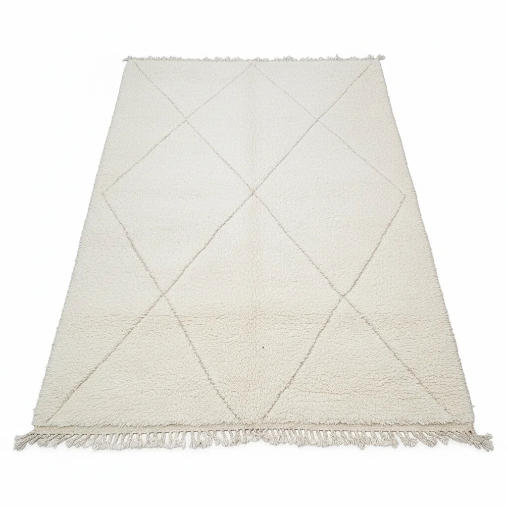 Minimalist White Beni Ourain Wool Rug – Authentic Ivory Ghost Diamond Shag