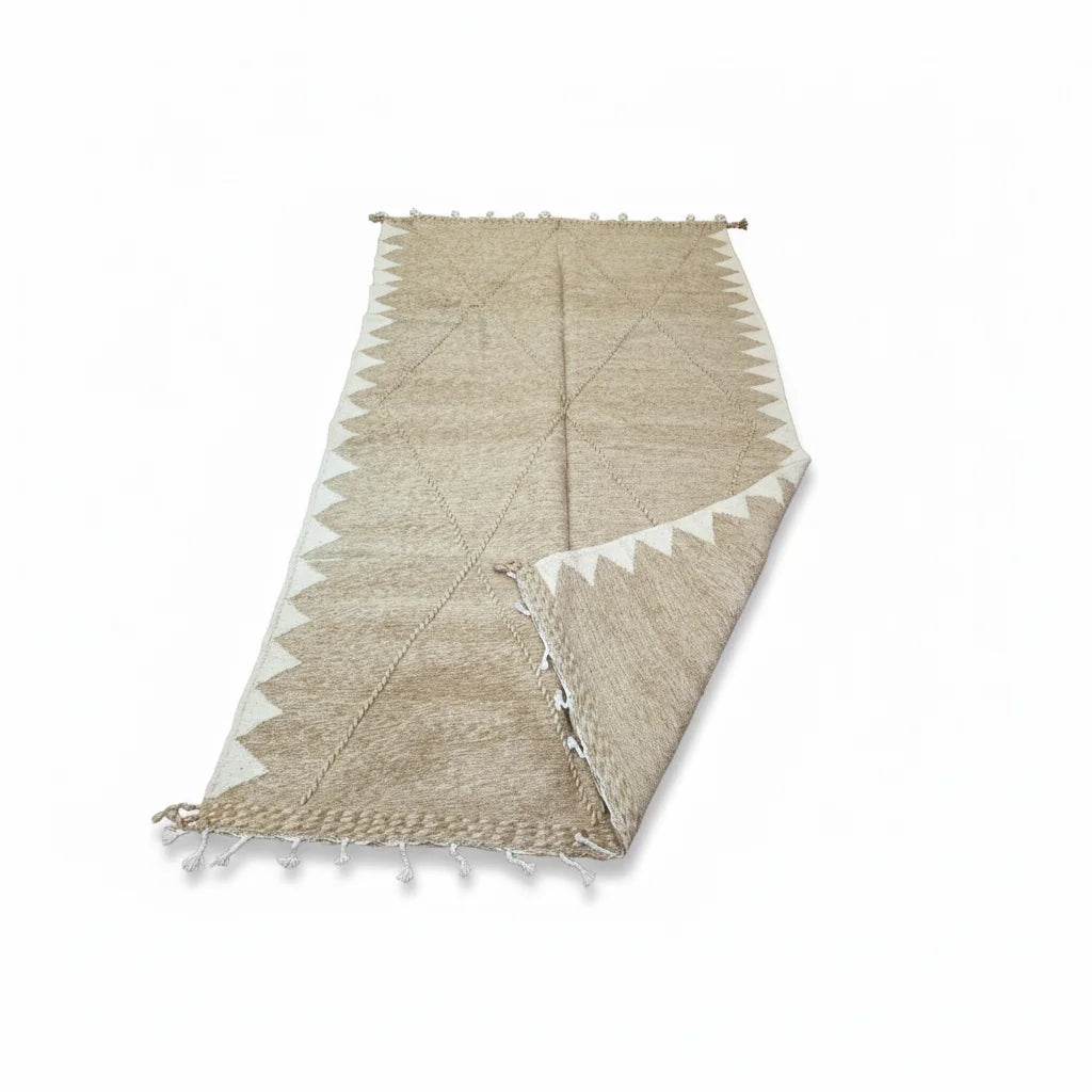 Sand & Ivory Geometric Moroccan Kilim – Handmade Flat-Weave Diamond Lattice Wool Rug